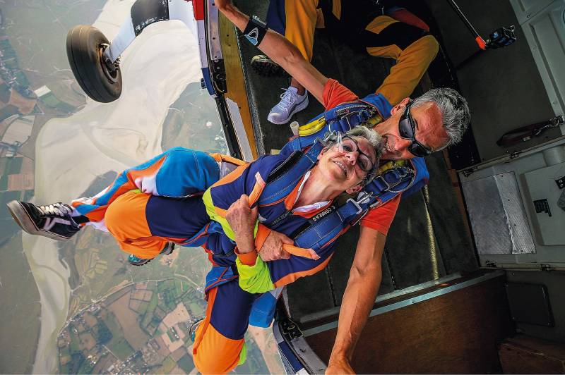 Organiser un saut en parachute surprise pour un anniversaire près de Melun (77)