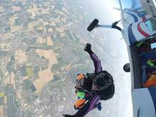 Notre zone d'activité pour ce service Activité chute libre en couple avec un parachutiste professionnel